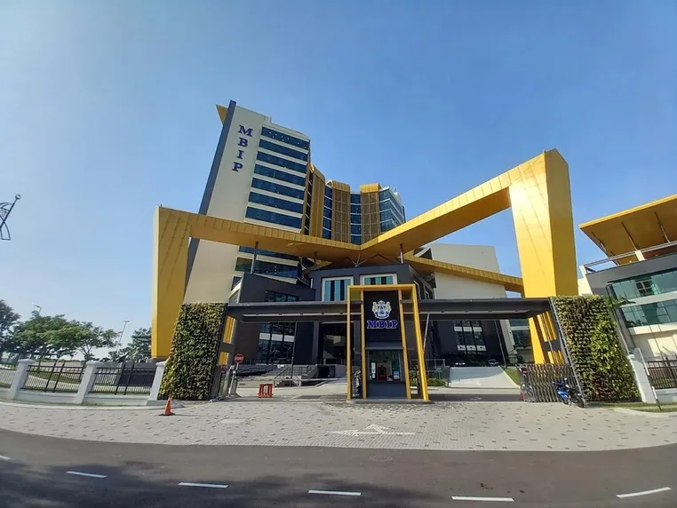 Majlis Bandaraya Iskandar Puteri civic complex, where Unique Ideal delivered the civil and structural works